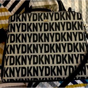 New** DKNY Small Black and Grey Crossbody Purse with silver Keychain